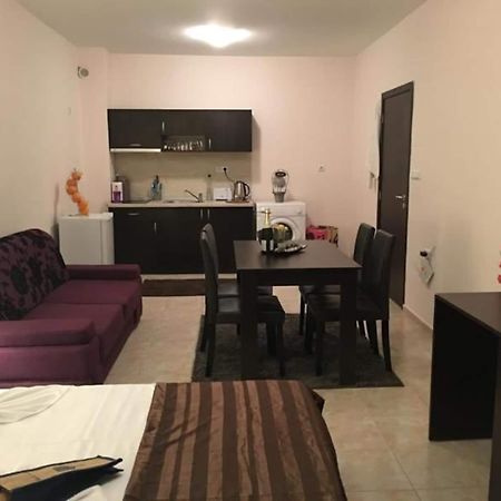 Arizona Del Mar Appartement Pomorie Buitenkant foto