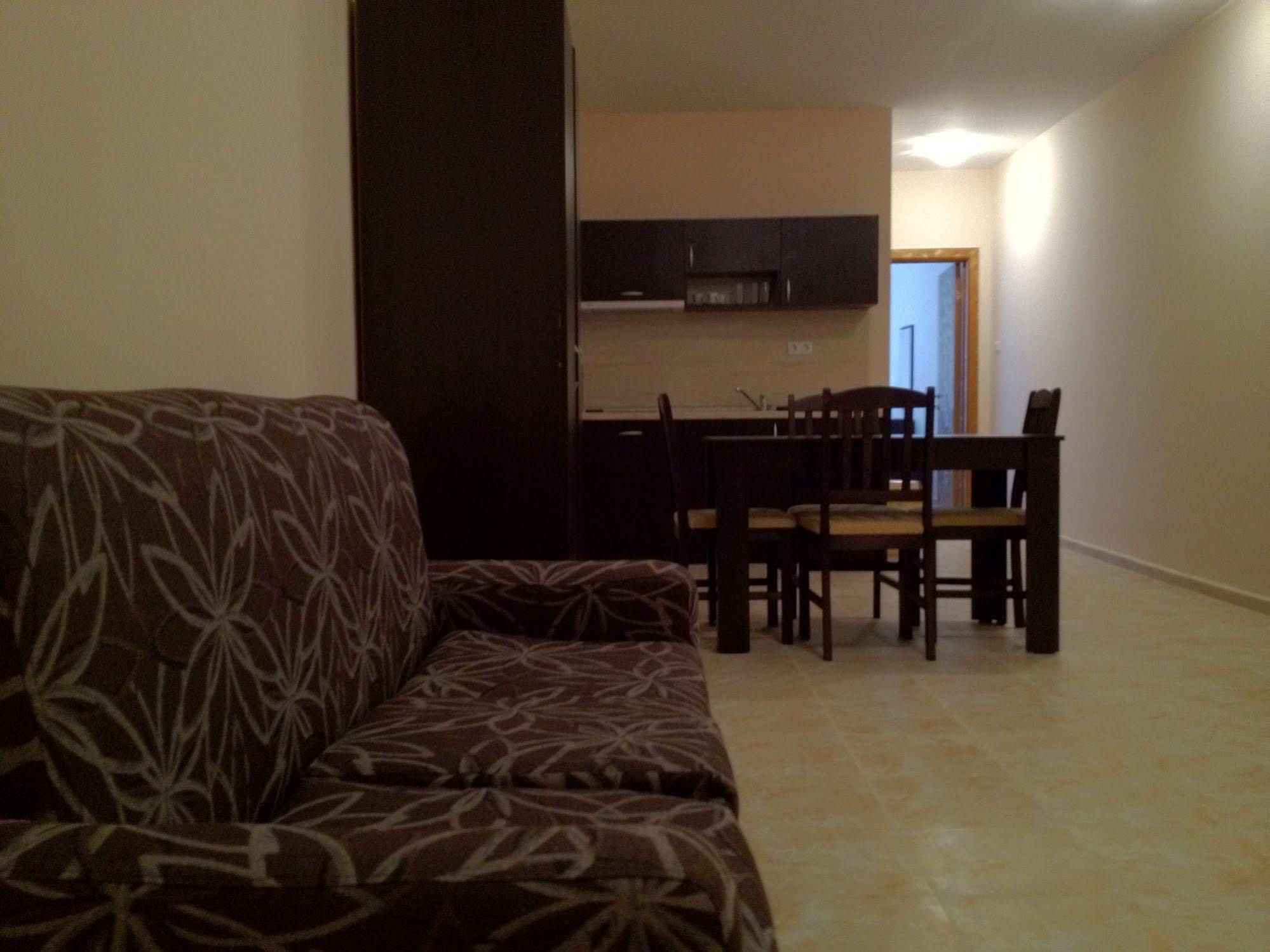 Arizona Del Mar Appartement Pomorie Buitenkant foto