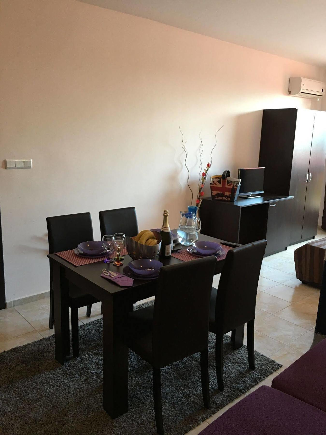 Arizona Del Mar Appartement Pomorie Buitenkant foto