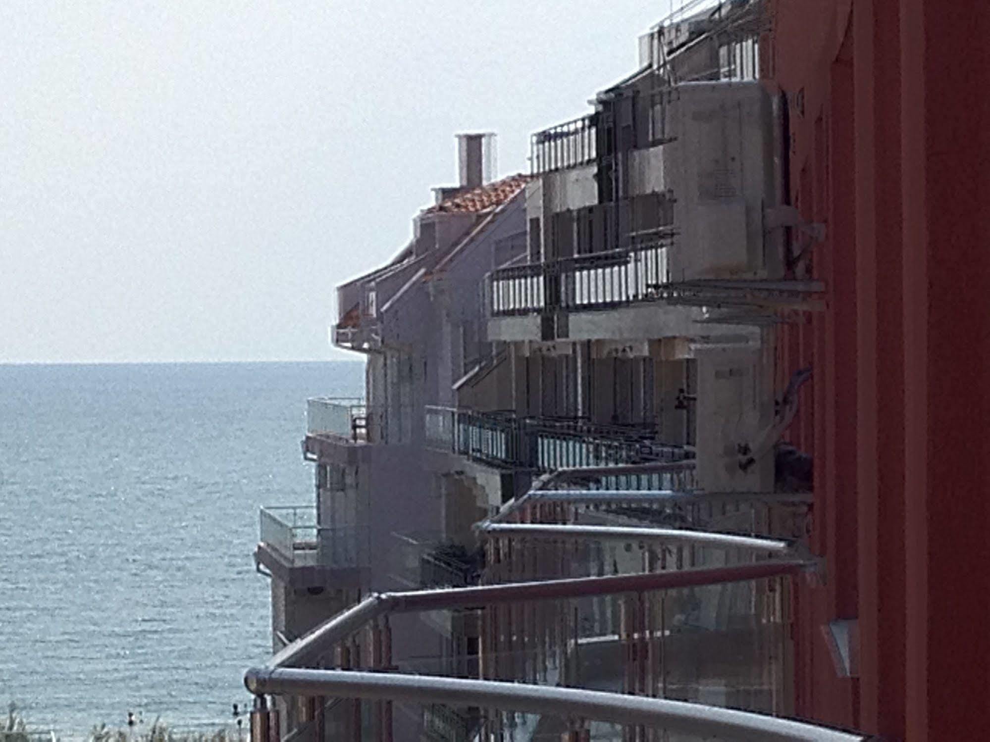 Arizona Del Mar Appartement Pomorie Buitenkant foto